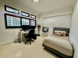 Blk 517E Jurong West Street 52 (Jurong West), HDB 5 Rooms #556108051